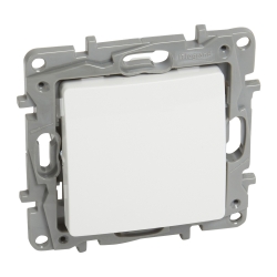 Slika Taster ugradni 6A 250VAC NO+NC IP20 beli Niloe Legrand