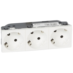 Slika Utičnica 3x2P+E 45° bela PM Legrand