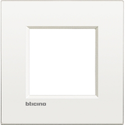 Slika Okvir 2M beli Air Living Light AIR Legrand
