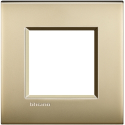 Slika Okvir mat zlatna 2M Living Light AIR Legrand
